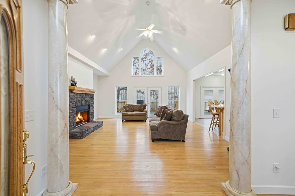 425355 Jasper Residential