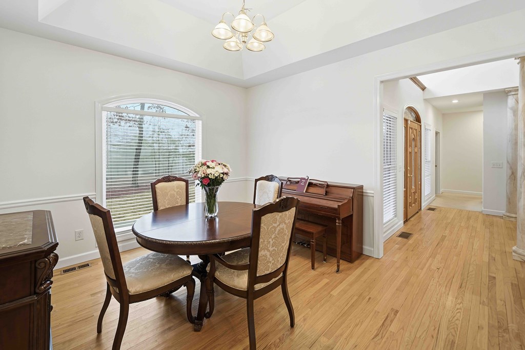 425355 Jasper Residential