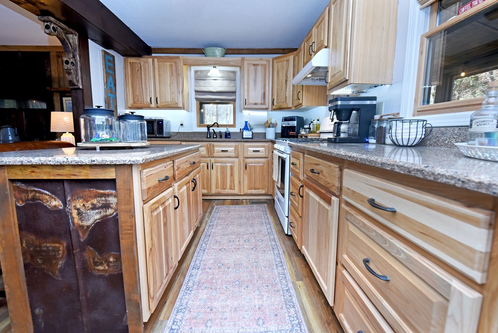 425357 Blairsville Residential