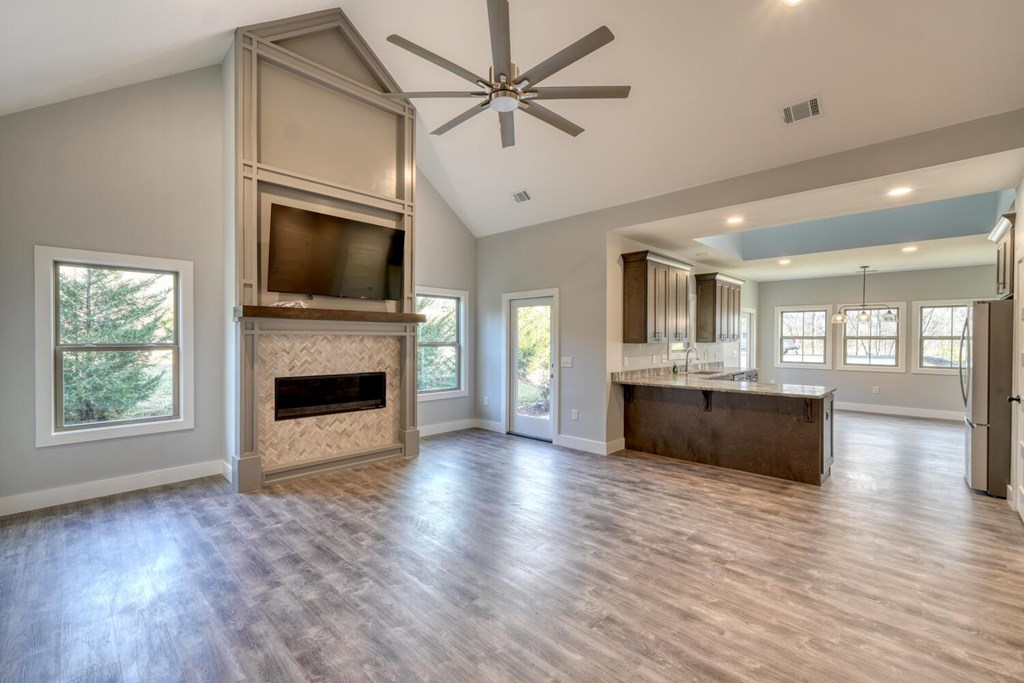 425361 Hiawassee Residential