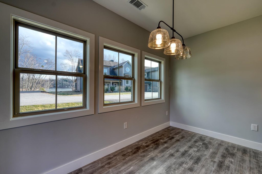 425361 Hiawassee Residential