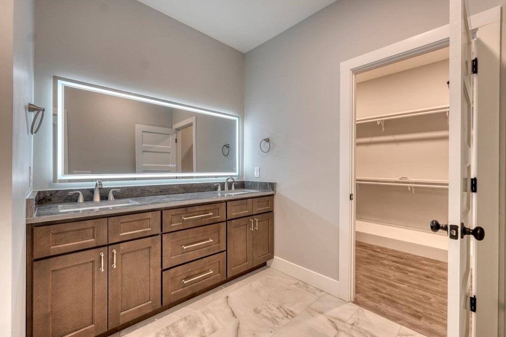 425361 Hiawassee Residential