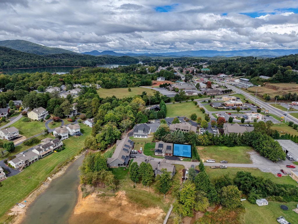 425361 Hiawassee Residential