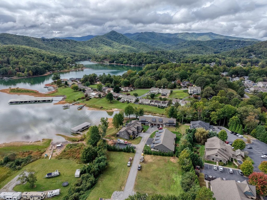425361 Hiawassee Residential