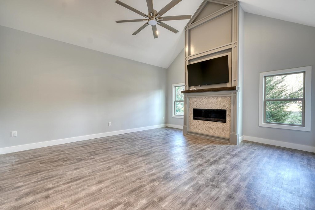 425361 Hiawassee Residential