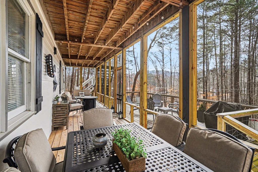 425364 Waleska Residential