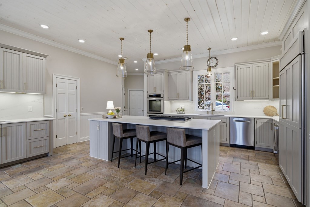 425366 Morganton Residential