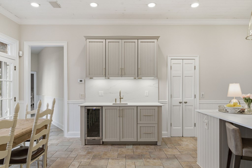 425366 Morganton Residential