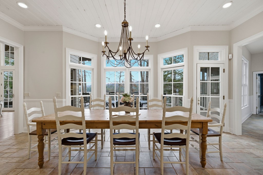 425366 Morganton Residential