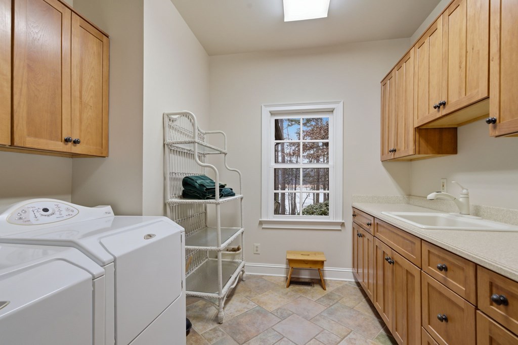 425366 Morganton Residential