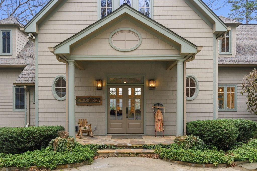 425366 Morganton Residential