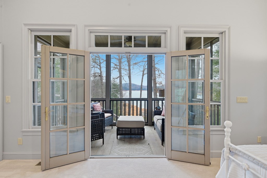 425366 Morganton Residential