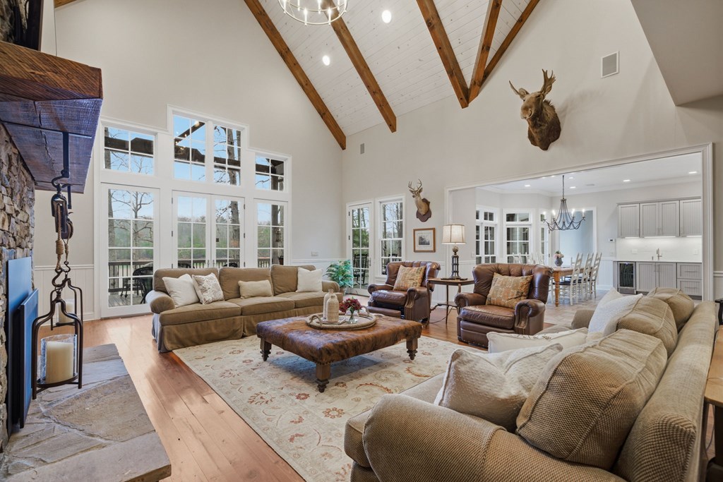 425366 Morganton Residential