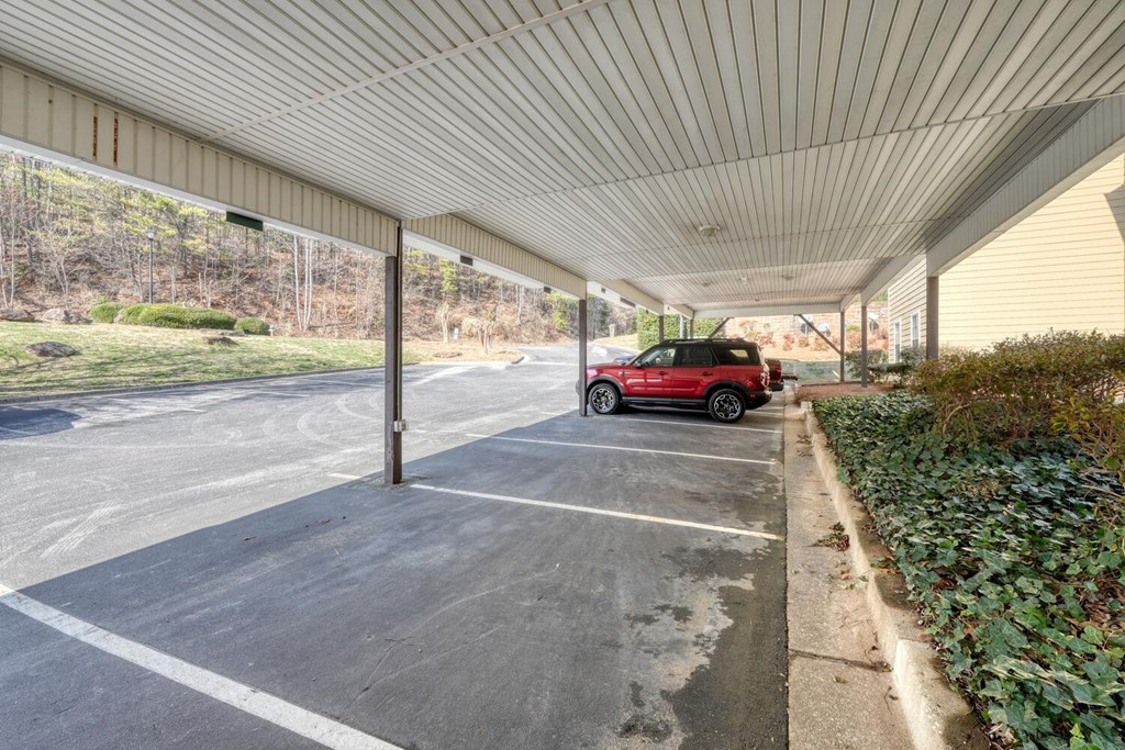 425382 Clayton Condominium