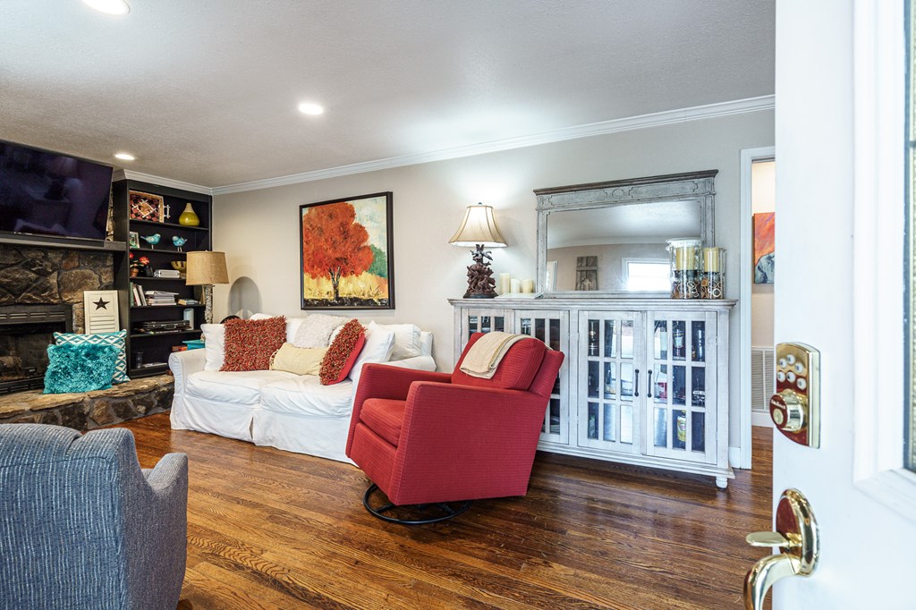 425384 Murphy Residential