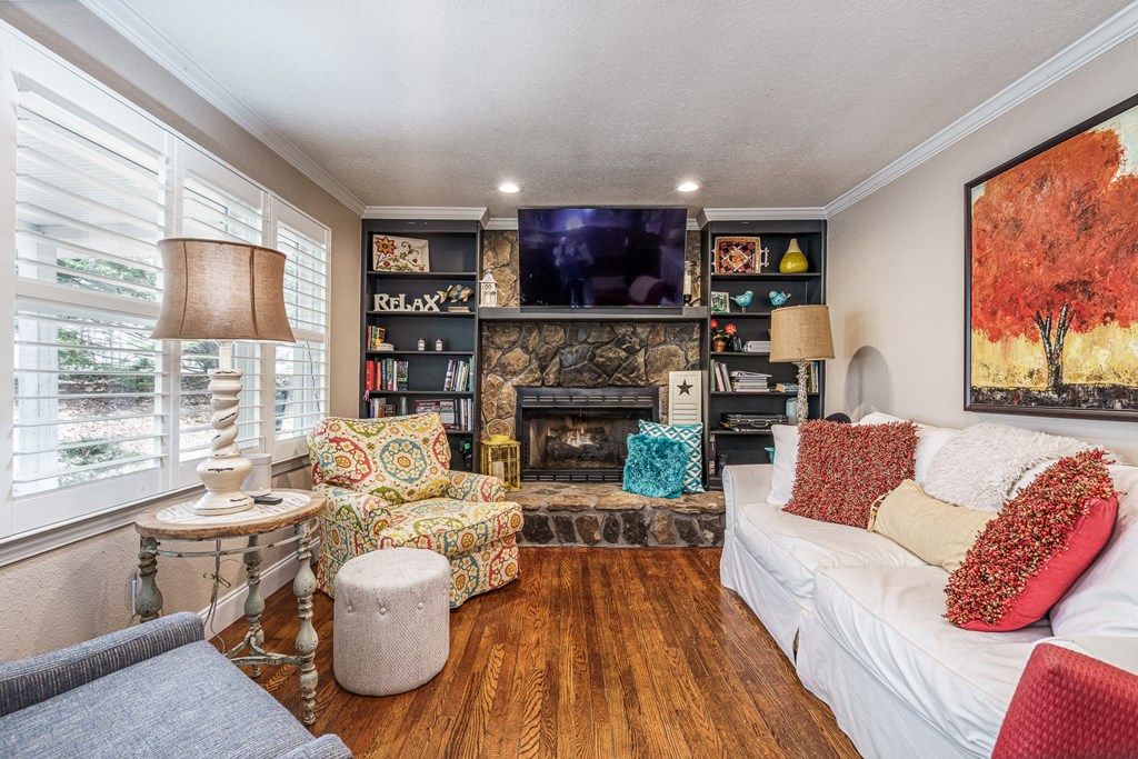 425384 Murphy Residential