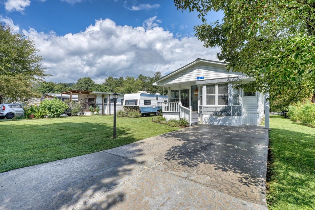 425385 Hiawassee Residential