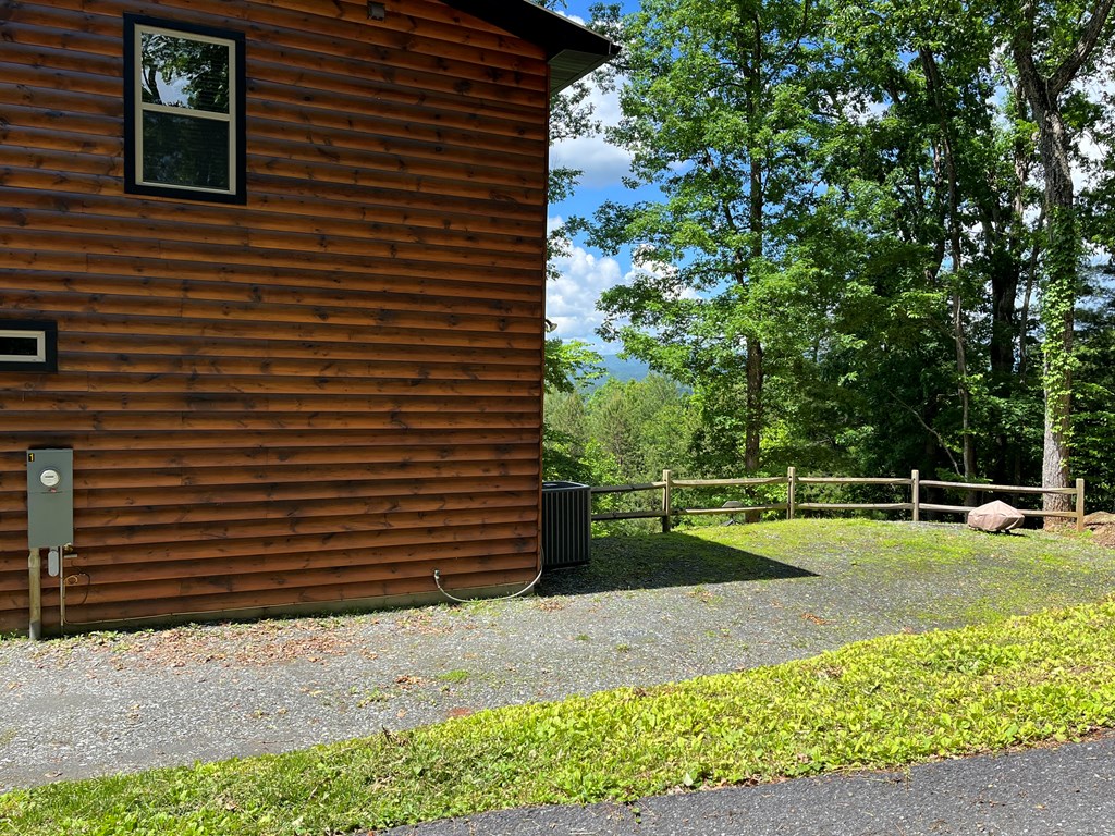 425388 Murphy Residential