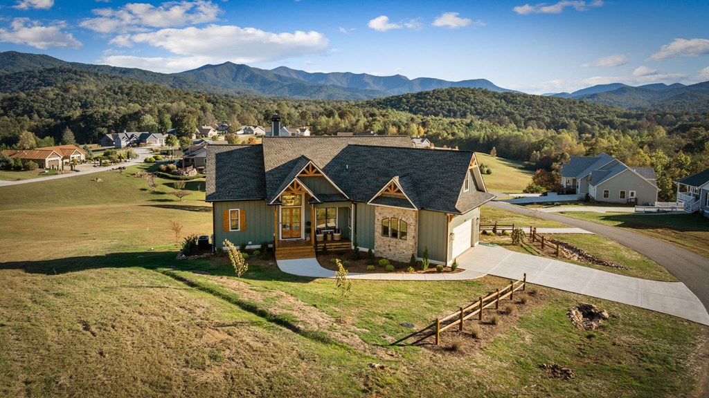 425391 Young Harris Residential