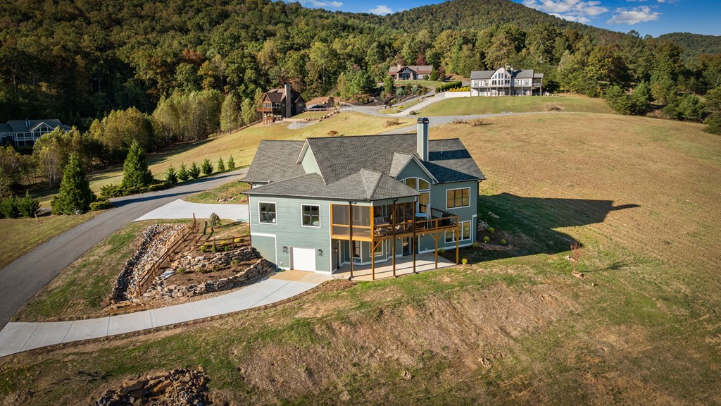 425391 Young Harris Residential