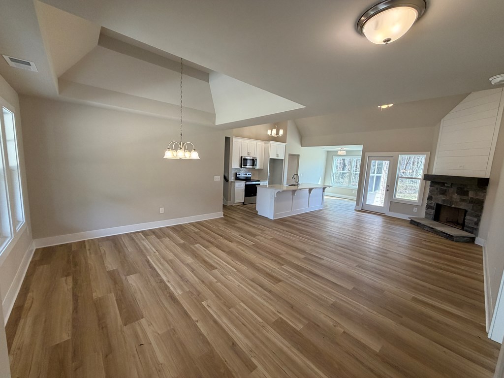 425394 Talking Rock Residential