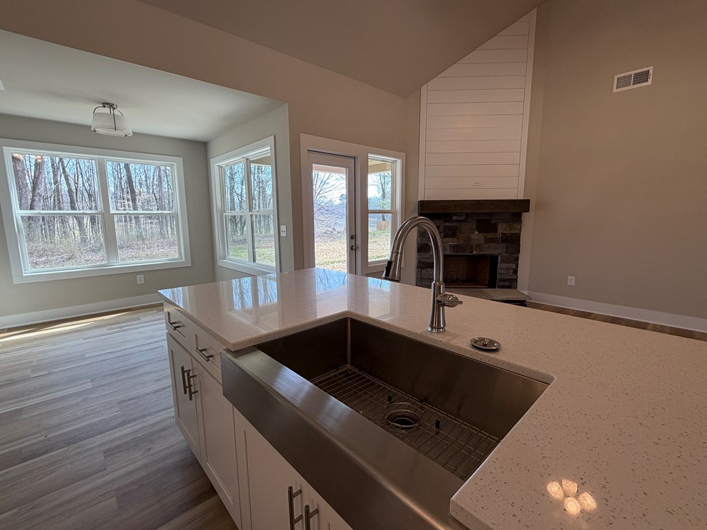 425394 Talking Rock Residential