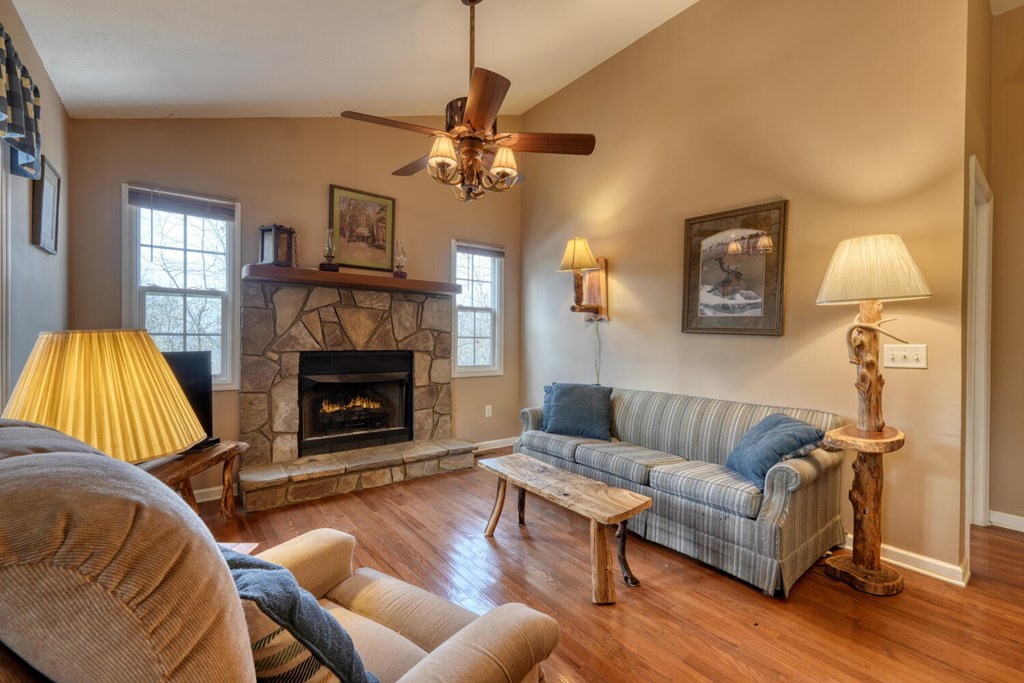 425402 Hiawassee Residential