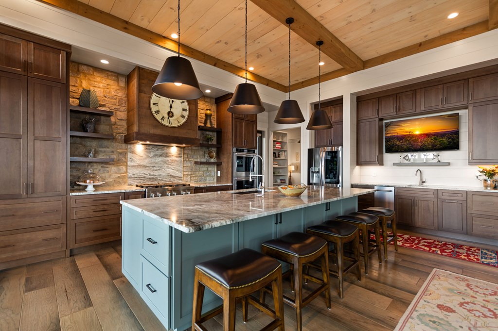 425406 Blue Ridge Residential