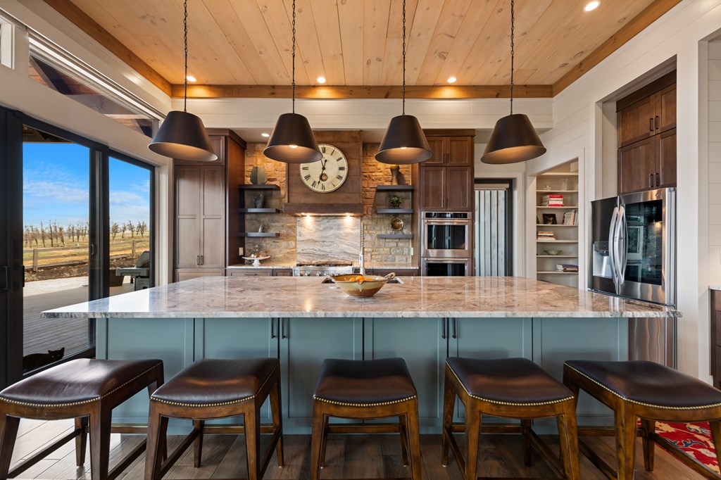 425406 Blue Ridge Residential