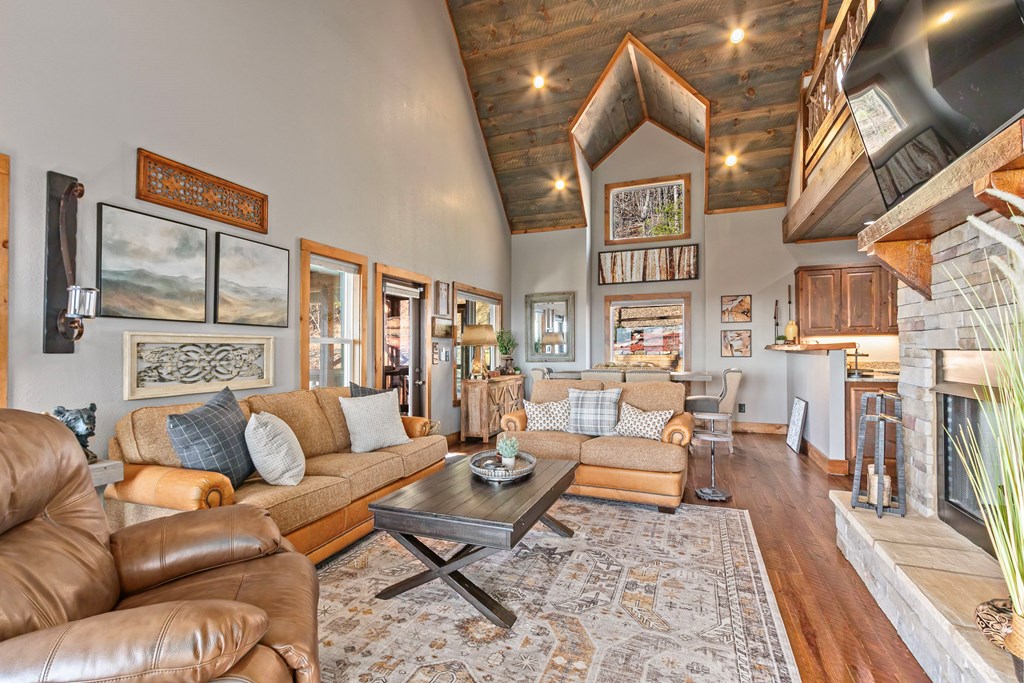 425409 Murphy Residential