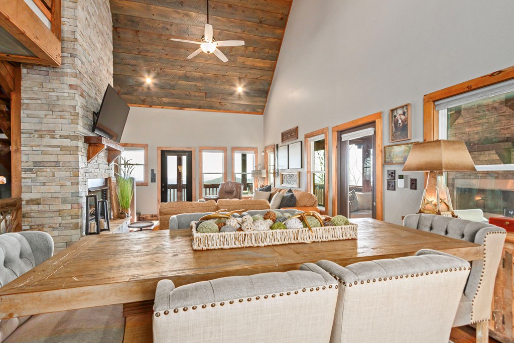 425409 Murphy Residential