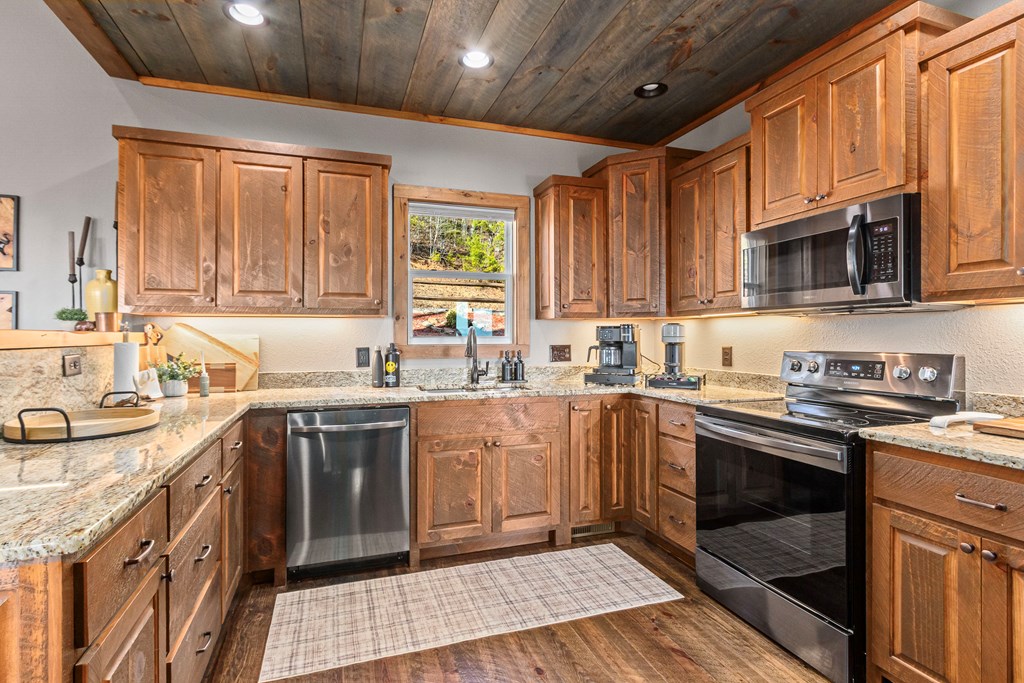 425409 Murphy Residential