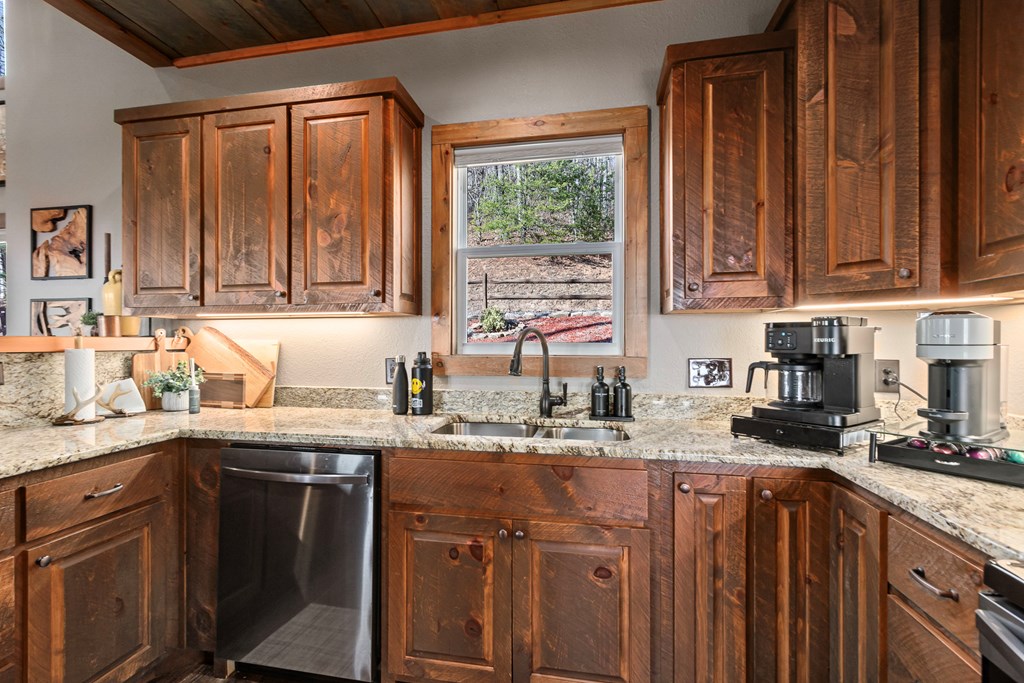 425409 Murphy Residential