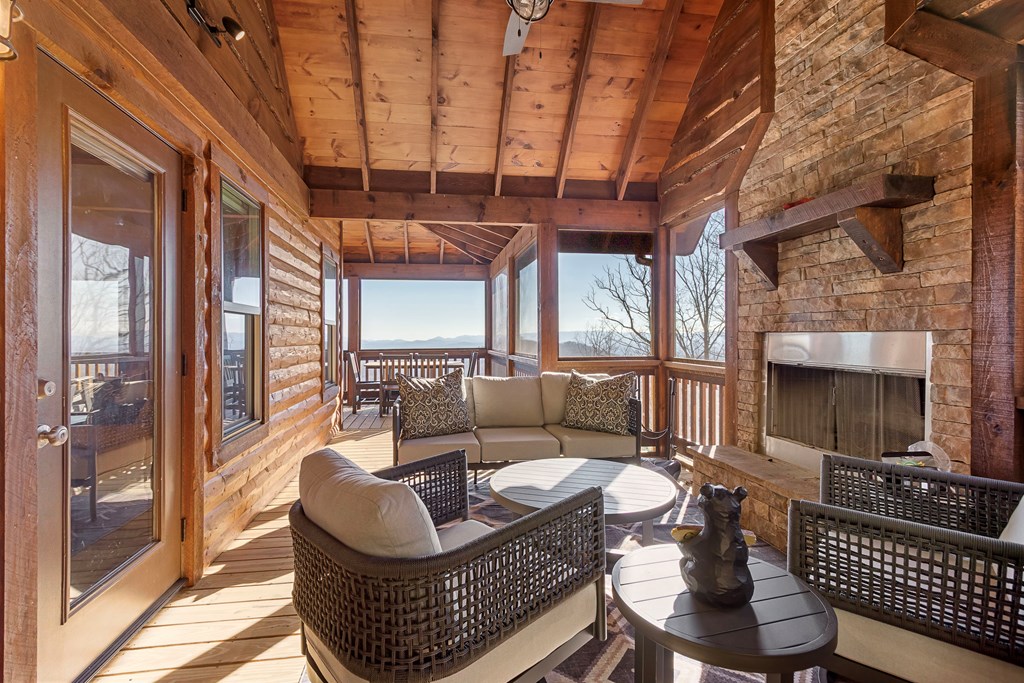 425409 Murphy Residential