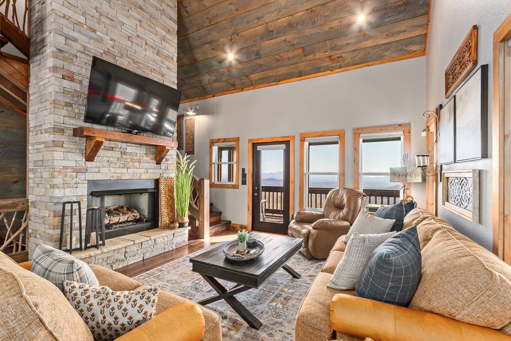 425409 Murphy Residential