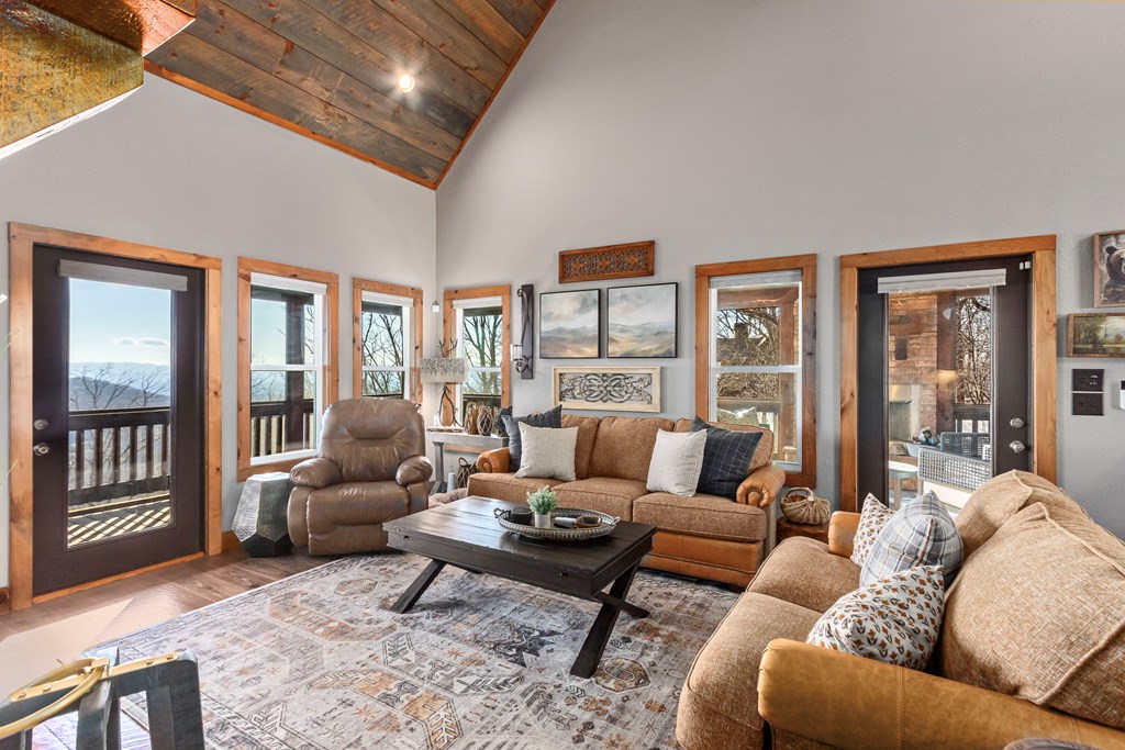 425409 Murphy Residential