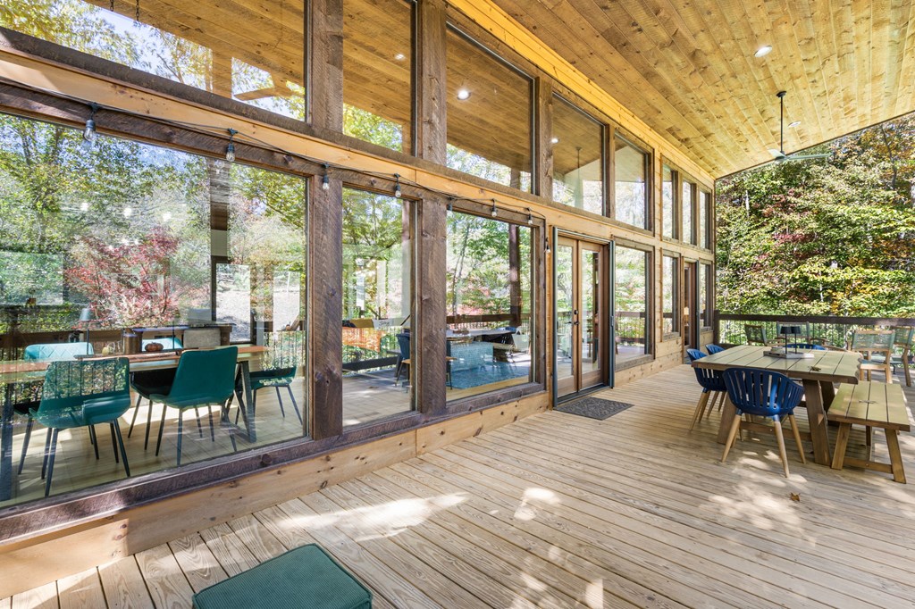 425411 Morganton Residential