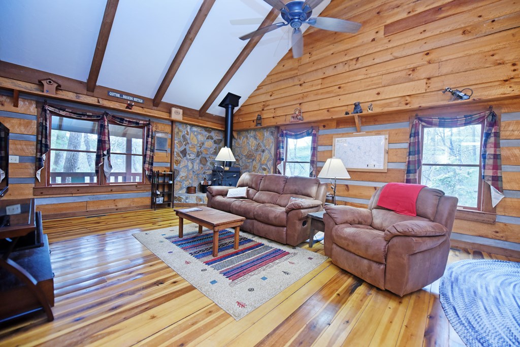 425413 Blue Ridge Residential