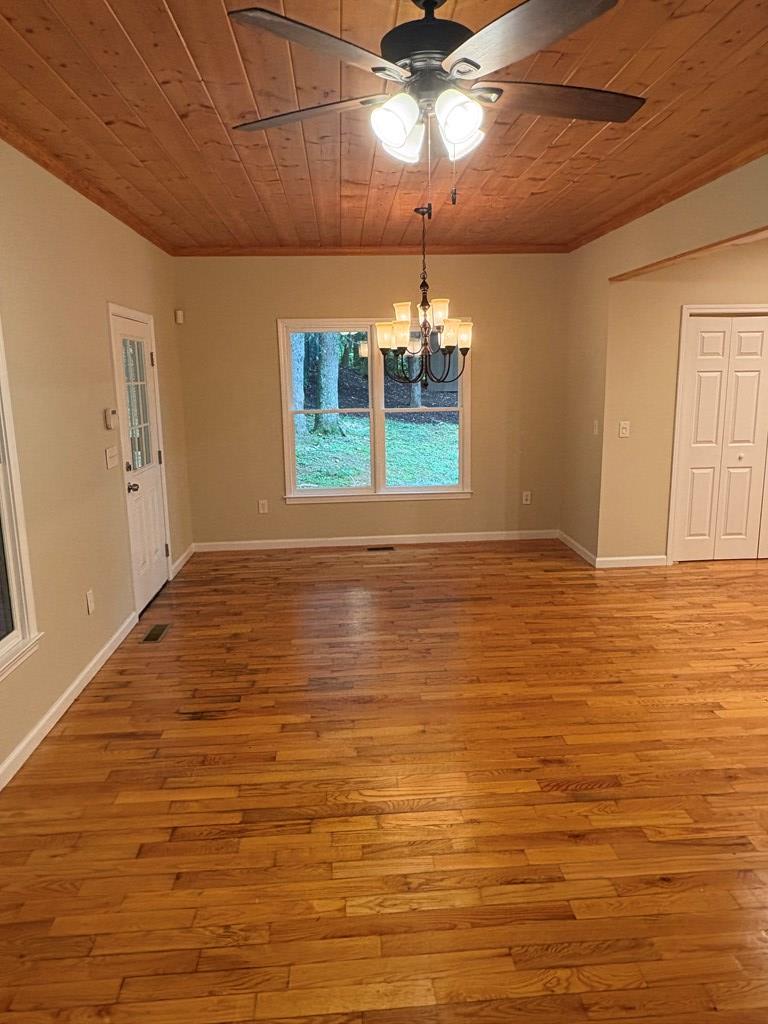 425414 Suches Residential