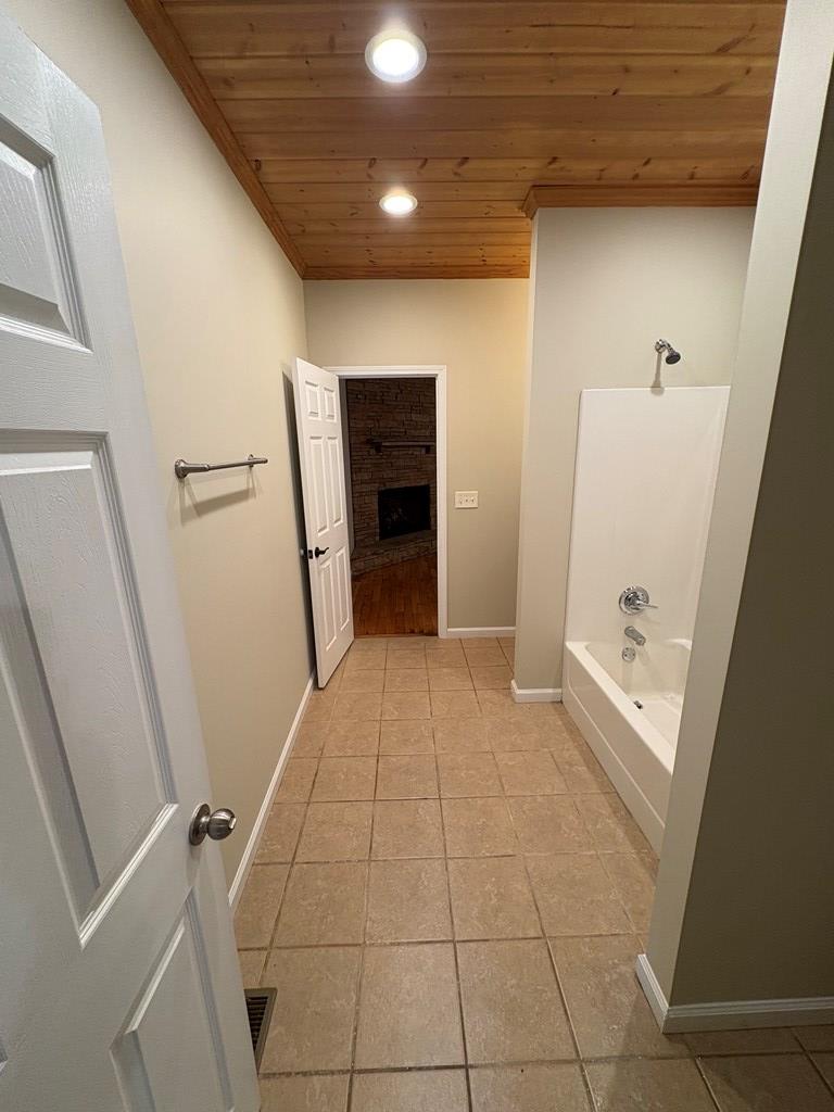 425414 Suches Residential