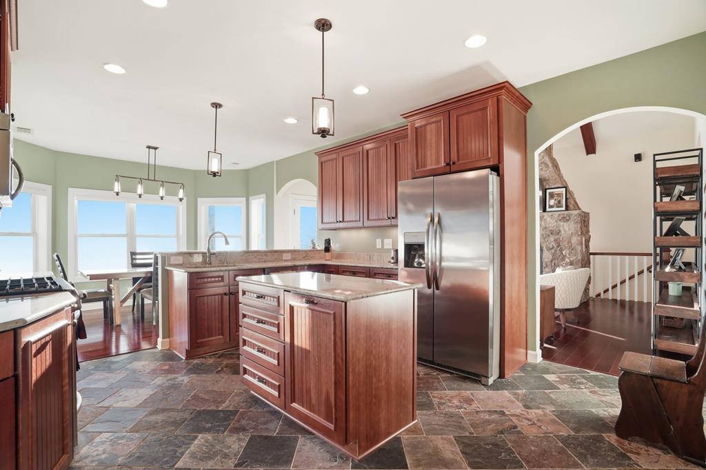 425417 Jasper Residential