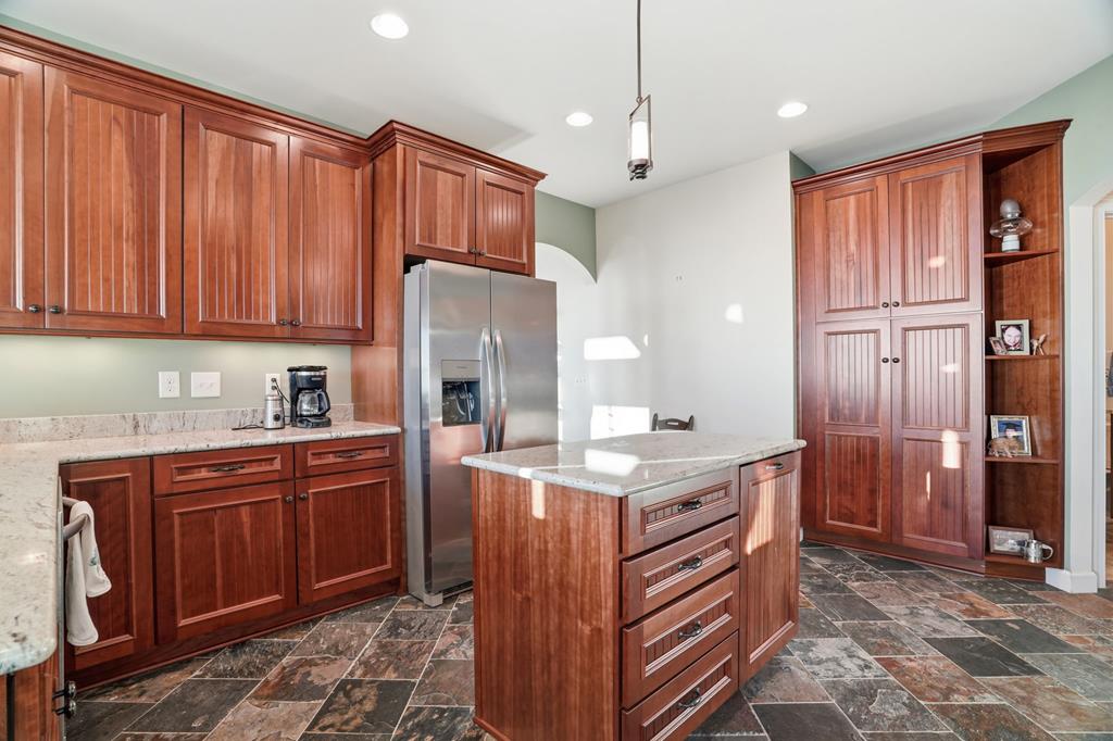 425417 Jasper Residential