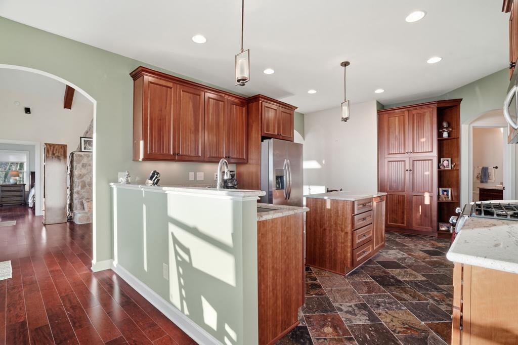 425417 Jasper Residential