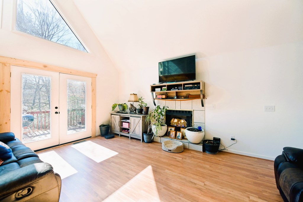 425429 Brasstown Residential