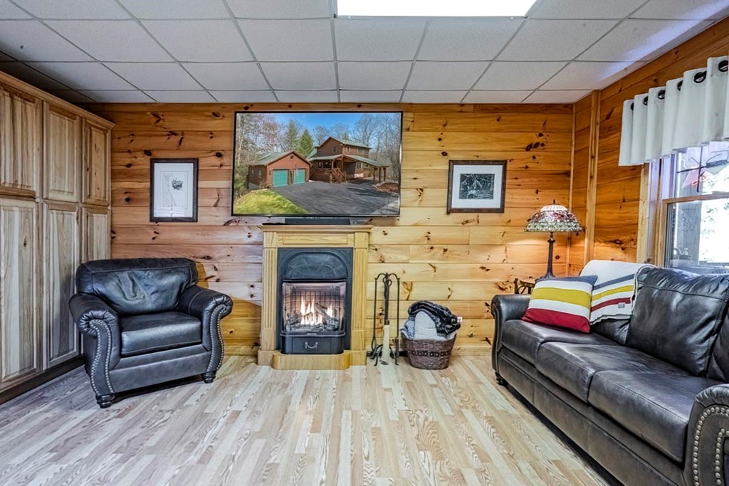 428434 Blue Ridge Residential