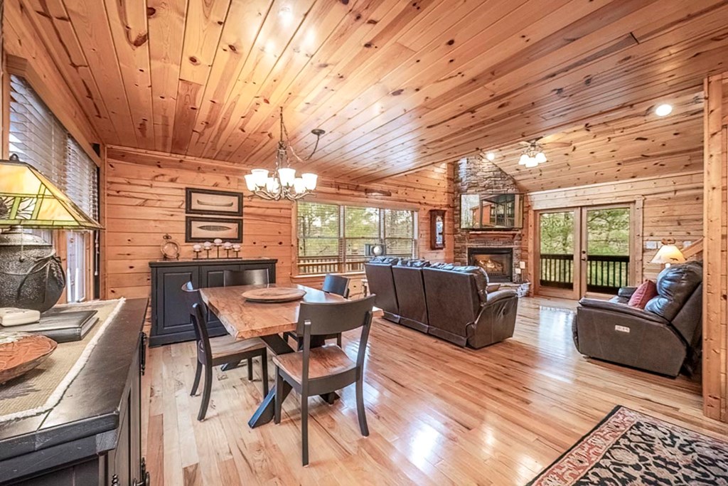 428434 Blue Ridge Residential