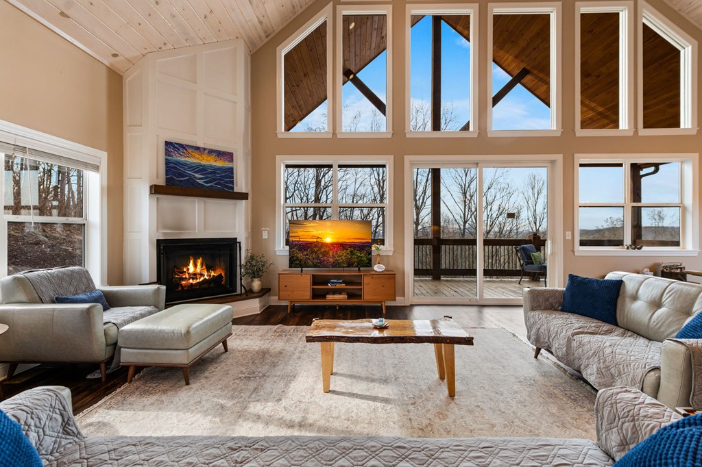 428440 Talking Rock Residential