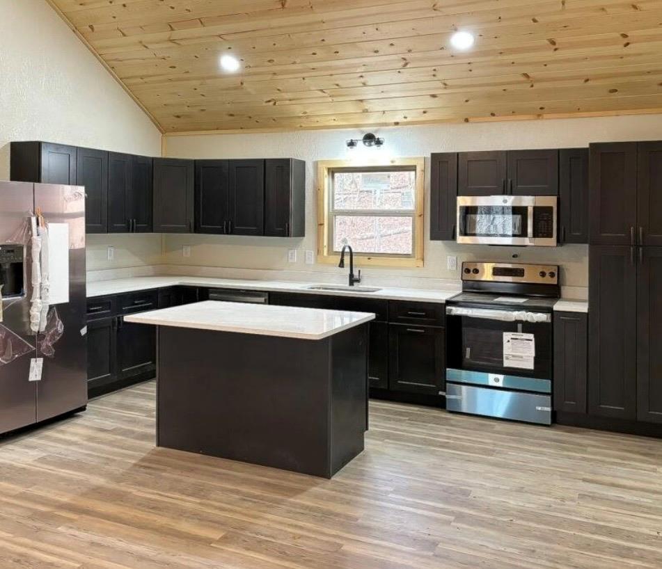 428442 Murphy Residential