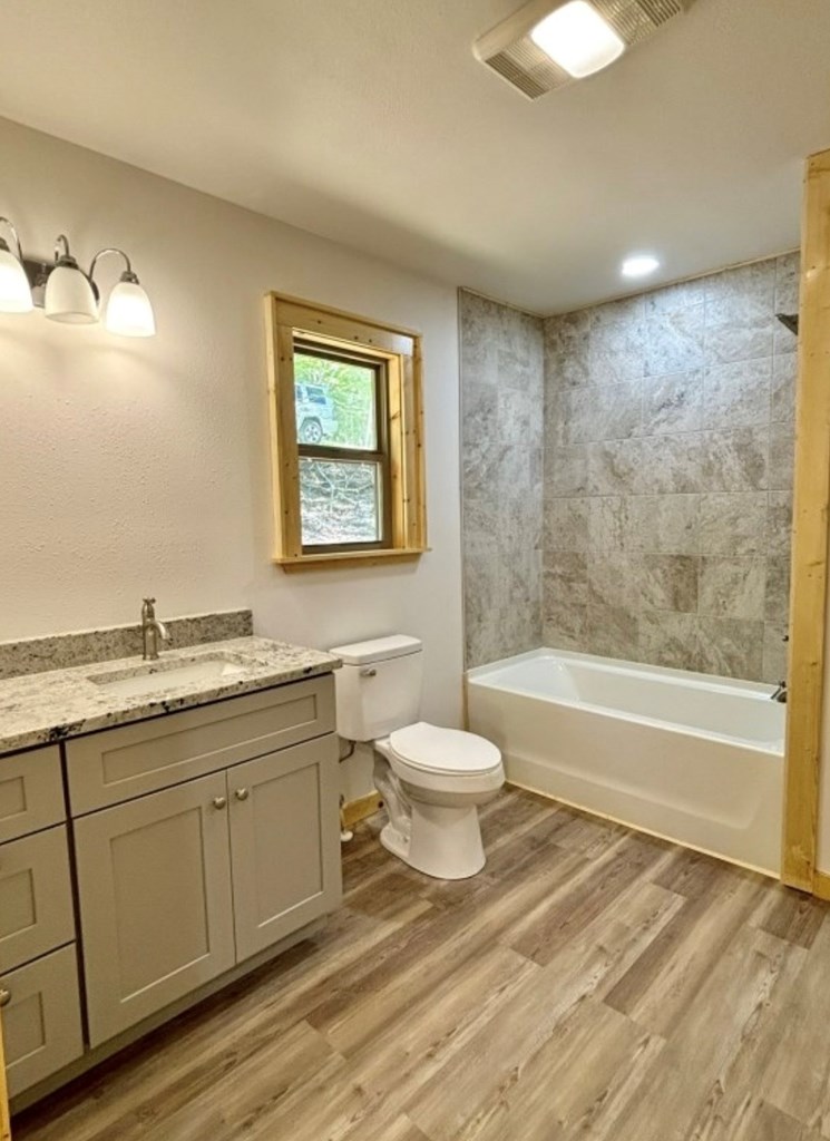 428442 Murphy Residential