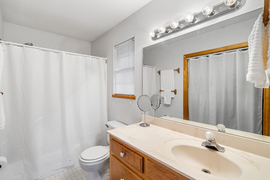 428444 Murphy Residential